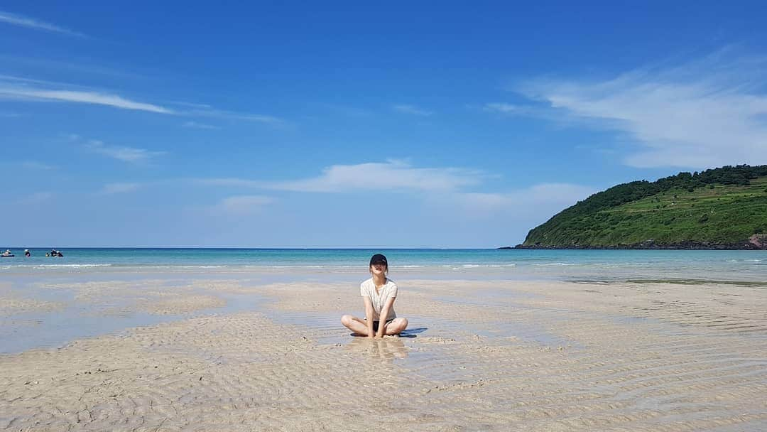 ジヒョン さんのインスタグラム写真 - (ジヒョン Instagram)「💖 Really love jeju #beautifuljeju」8月31日 18時25分 - jihyunilovee