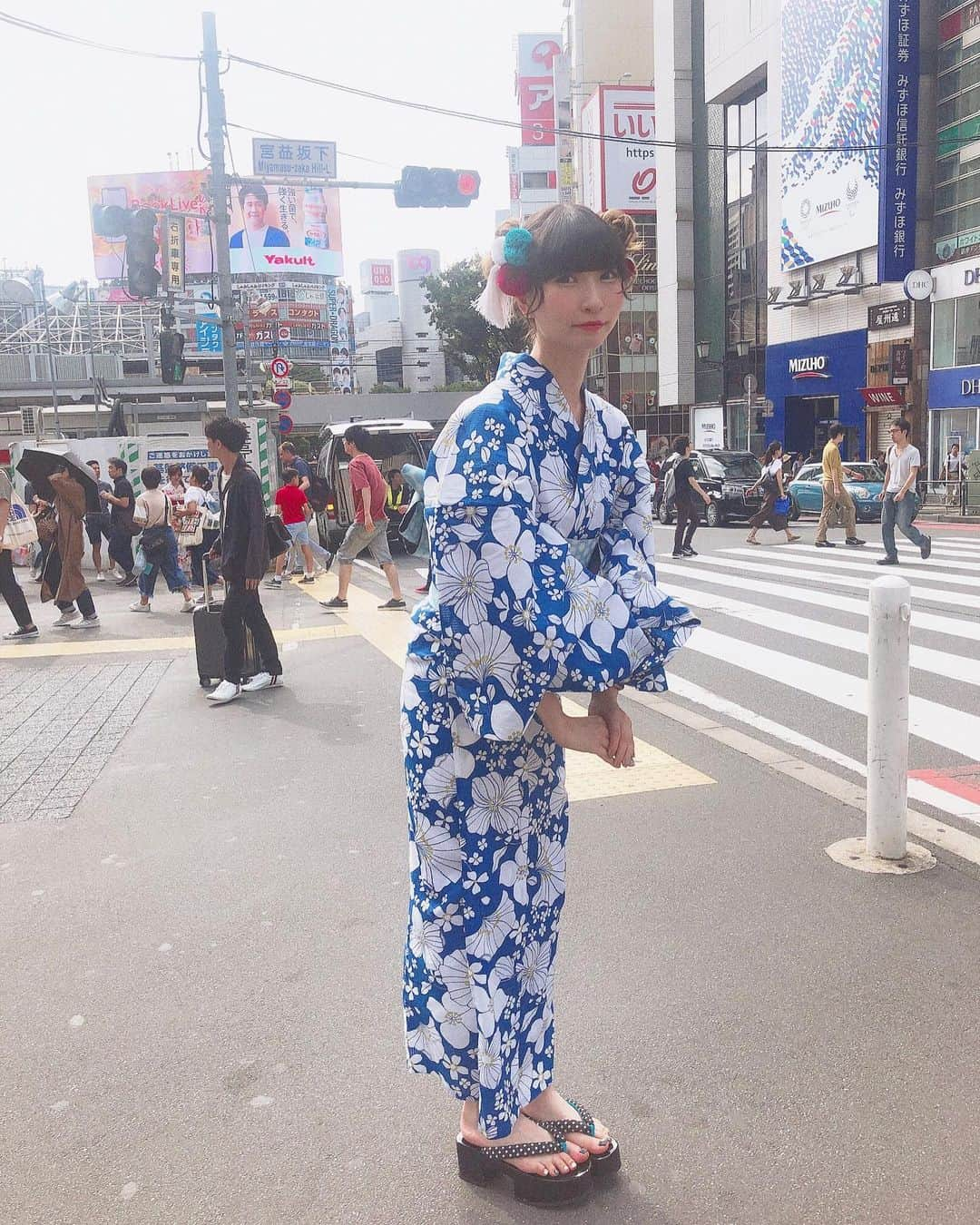 ピンキー！☆藤咲彩音さんのインスタグラム写真 - (ピンキー！☆藤咲彩音Instagram)「浴衣で渋谷 #yukata #shibuya #ojiginotochu」8月31日 18時48分 - pinky_ayane