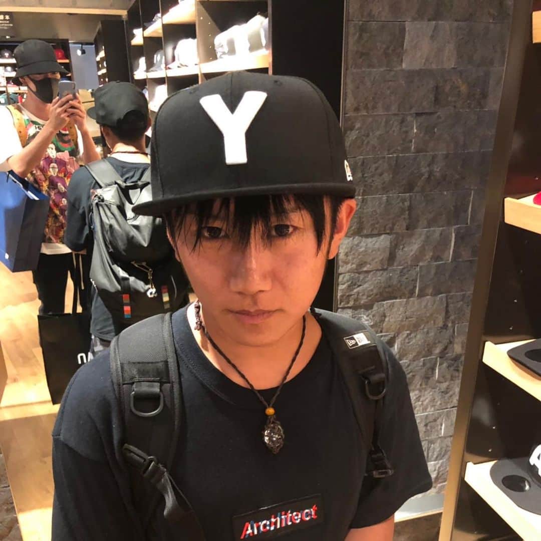 YOMIさんのインスタグラム写真 - (YOMIInstagram)「キャップ。  #neweratokyo」8月31日 18時56分 - nightmare.yomi