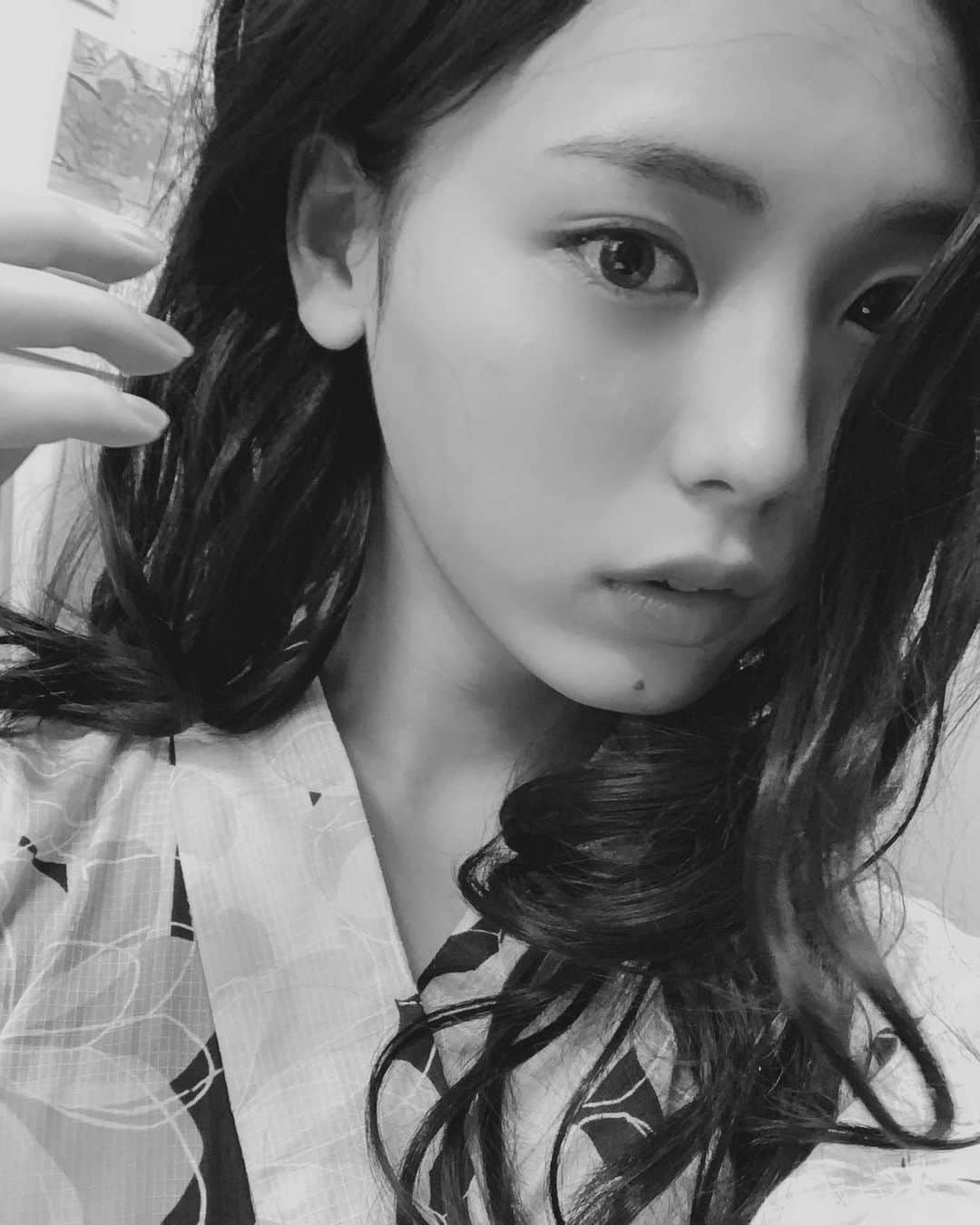 井手上漠さんのインスタグラム写真 - (井手上漠Instagram)「どこからつっこめばいいかわからなくなるでしょ？？（笑）」8月31日 18時56分 - baaaakuuuu