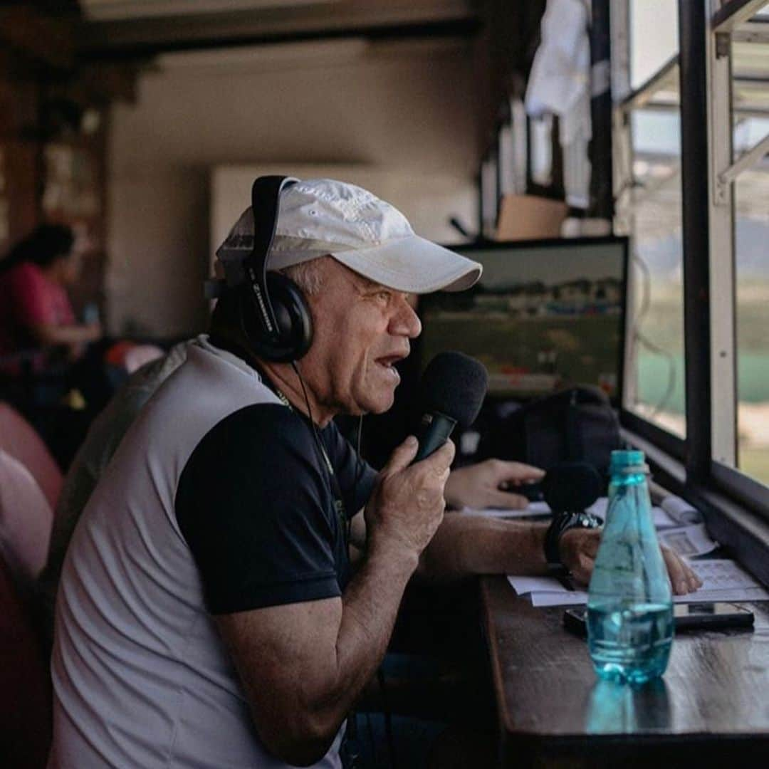 ジーコさんのインスタグラム写真 - (ジーコInstagram)「Hoje quartas de final da 22’Copa da Amizade Brasil Japão no Centro de Futebol Zico, com entrada franca.Com transmissão ao vivo na minha pagina do facebook/zicooficial, oferecimento Rodobens Toyota e Shelter Blindagens Especiais. Timaço de comentaristas e teve ainda gravação pro Canal Zico 10 no Youtube de Futmesa entre Kashima e São Paulo.A garotada mandando ver.」8月31日 19時09分 - zico