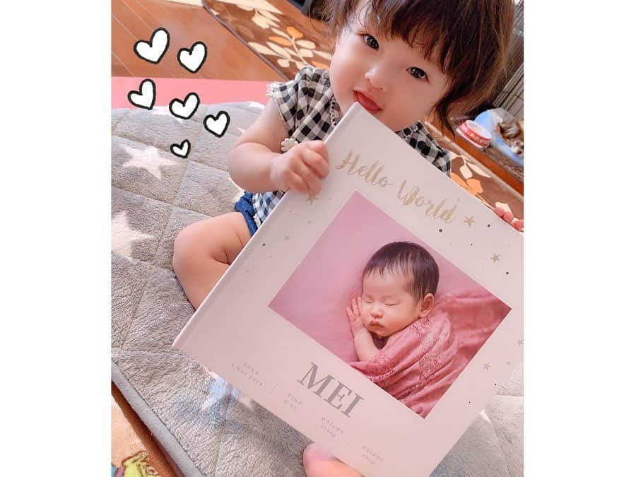 大知めぐみさんのインスタグラム写真 - (大知めぐみInstagram)「ストーリーにも載せましたが、 @birth_designoffice さんの#プレベビーブック が届きました😍💕 . ギリギリですが！！ ✨本日の24時まで2000円引きで注文出来ます！✨ . 妊婦健診の際に貰うエコー写真を素敵なアルバムにして頂きました💕 . エコー写真は、感熱紙で出来ているので、日が経つとどんどん薄くなり消えてしまう事を知り、一生に一度の事なので、きちんと残そうとお願いしました✨ . 妊娠していると分かった時の写真 心音が確認出来た時の写真 性別が分かった時の写真 生まれてくる2日前の写真 . 全部のエコー写真に思い出があって、娘との大切な思い出として残せて本当に良かったです😊💕 . 元気に育ってくれて、本当にありがとう✨ . #大きくなったら #また一緒に見ようね . #母としての #初心忘るべからず #命 #奇跡に感謝 . . . #妊婦健診#エコー写真 #エコー写真アルバム #エコーアルバム #エコー #マタニティ #妊婦#初出産#生後9ヶ月 #もうすぐ10ヶ月 #ニューボーンフォト#妊婦検診 #初マタ #新米ママ#新米ママと繋がりたい」8月31日 19時25分 - megmeg0715