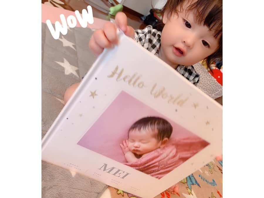 大知めぐみさんのインスタグラム写真 - (大知めぐみInstagram)「ストーリーにも載せましたが、 @birth_designoffice さんの#プレベビーブック が届きました😍💕 . ギリギリですが！！ ✨本日の24時まで2000円引きで注文出来ます！✨ . 妊婦健診の際に貰うエコー写真を素敵なアルバムにして頂きました💕 . エコー写真は、感熱紙で出来ているので、日が経つとどんどん薄くなり消えてしまう事を知り、一生に一度の事なので、きちんと残そうとお願いしました✨ . 妊娠していると分かった時の写真 心音が確認出来た時の写真 性別が分かった時の写真 生まれてくる2日前の写真 . 全部のエコー写真に思い出があって、娘との大切な思い出として残せて本当に良かったです😊💕 . 元気に育ってくれて、本当にありがとう✨ . #大きくなったら #また一緒に見ようね . #母としての #初心忘るべからず #命 #奇跡に感謝 . . . #妊婦健診#エコー写真 #エコー写真アルバム #エコーアルバム #エコー #マタニティ #妊婦#初出産#生後9ヶ月 #もうすぐ10ヶ月 #ニューボーンフォト#妊婦検診 #初マタ #新米ママ#新米ママと繋がりたい」8月31日 19時25分 - megmeg0715