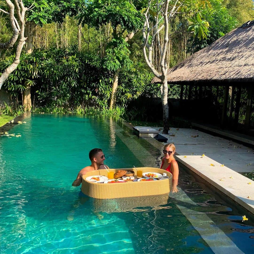 アルメン・アブディさんのインスタグラム写真 - (アルメン・アブディInstagram)「Perfect first day in Bali❤️」8月31日 21時25分 - abdi.almen