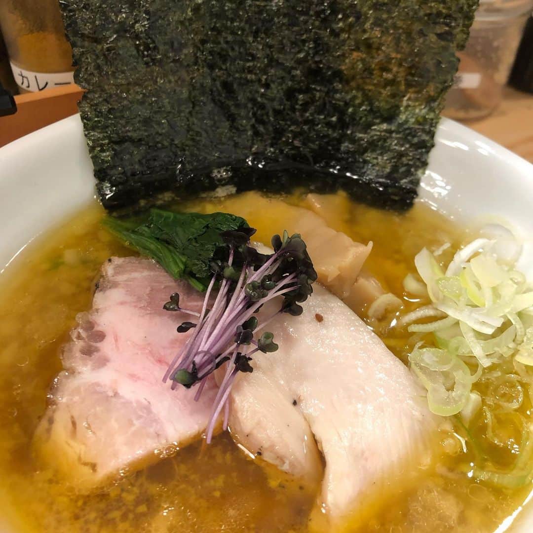 中谷一馬さんのインスタグラム写真 - (中谷一馬Instagram)「#横浜市 #港北区 #綱島 #らーめん家族 #綱島醤油らーめん #米屋さんのネギチャーシュー丼 #めっちゃ美味い ♡ #元気の源  #ダイエットは明日から …( ；´Д｀) #尾園くん #ご馳走様でした #神奈川7区  #立憲民主党  #衆議院議員  #中谷一馬 #訪れたラーメン店1000軒以上 #港北の美味しいごはん屋さん #綱島西 #綱島東 #新羽 #大曽根 #綱島台 #綱島上町 #新吉田東 #新吉田町」8月31日 21時34分 - kazuma_nakatani