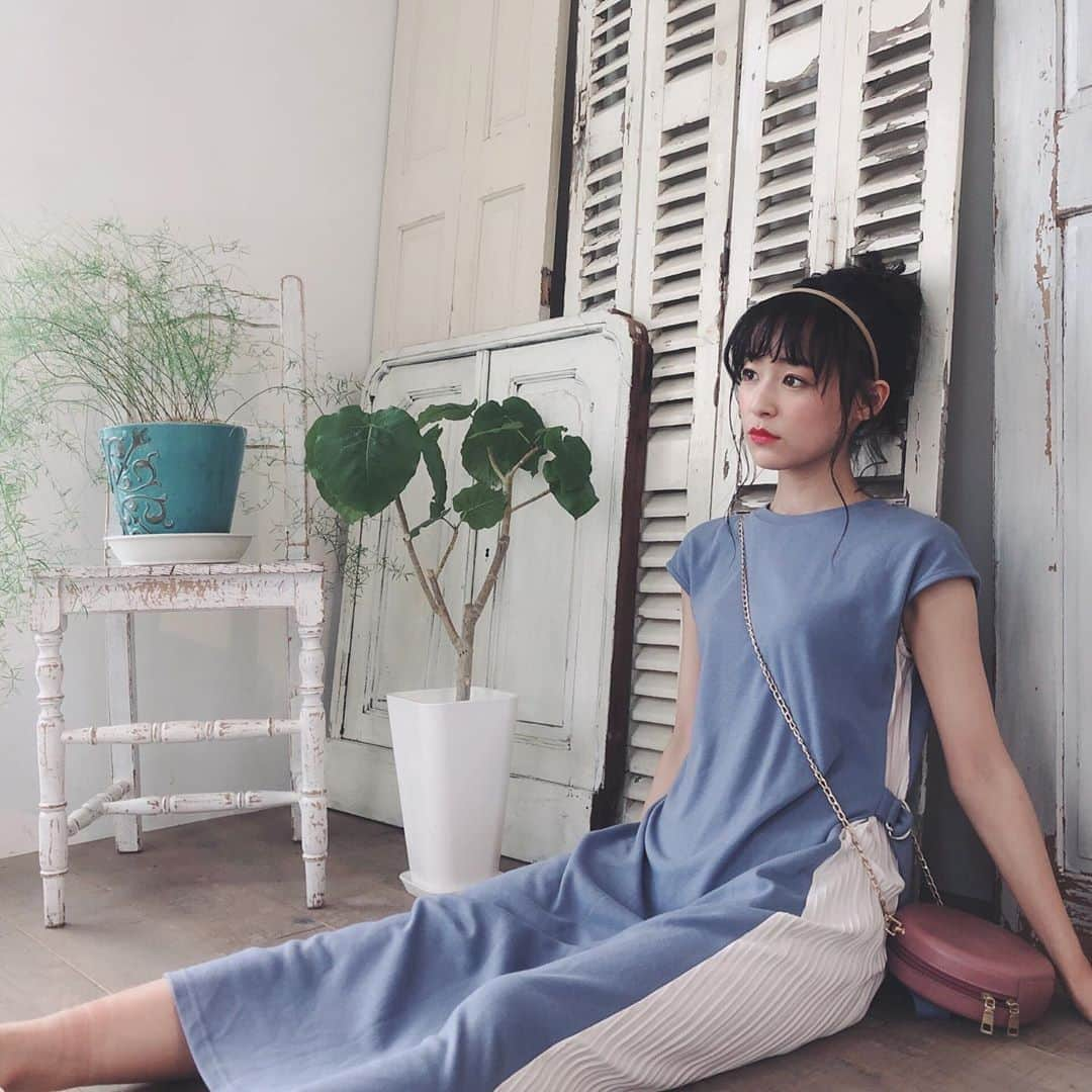 鈴木美羽さんのインスタグラム写真 - (鈴木美羽Instagram)「夏服が好きだから 8月ギリギリまで真夏の #ミウスタイル サイドのプリーツがおきに」8月31日 22時00分 - suzukimiu_0414