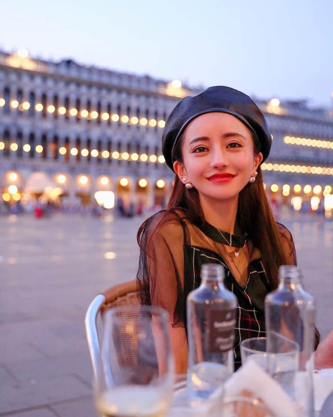 愛沢えみりさんのインスタグラム写真 - (愛沢えみりInstagram)「Happy❤️ #venezia#caffeflorian」8月31日 22時19分 - emiri_aizawa