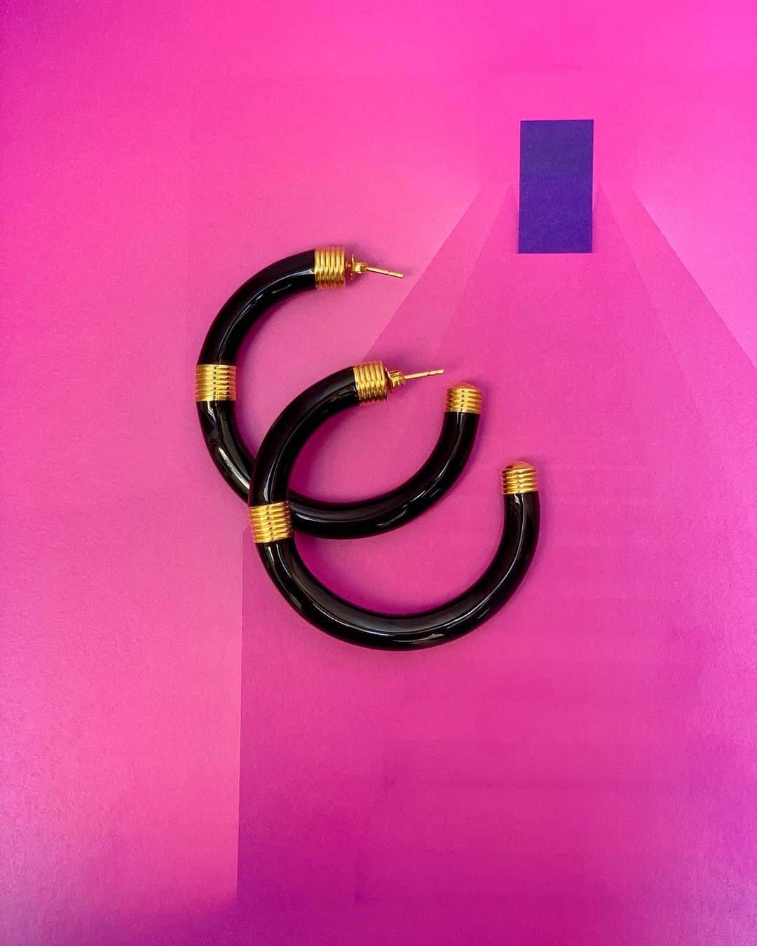 オーレリービダマンのインスタグラム：「All of the lights 💙 #aureliebidermann #newcollection #katt #jamesturell #inspiration」