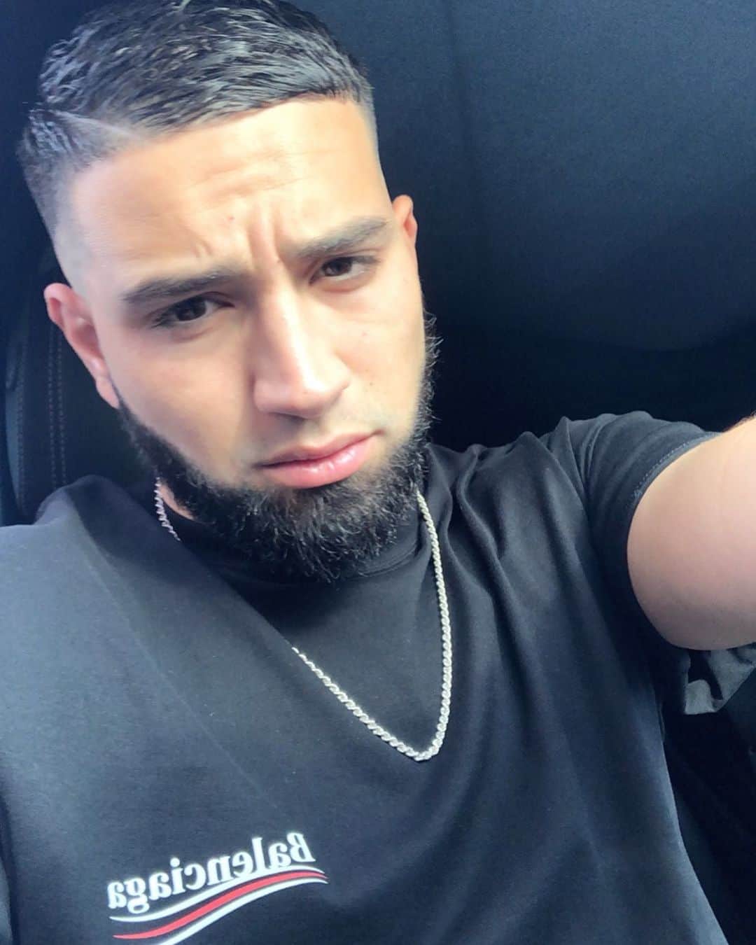 アドナネ・ティガドゥイニのインスタグラム：「Allah’s plan is the best plan 🤲🏼❤️」