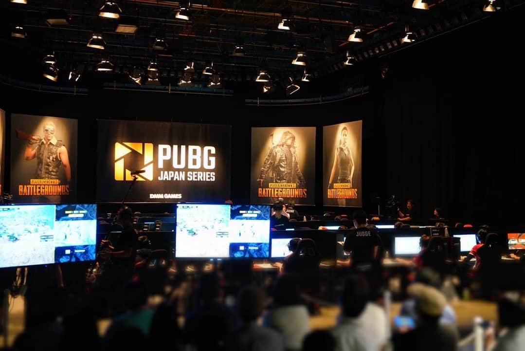 桃乃木かなさんのインスタグラム写真 - (桃乃木かなInstagram)「「PUBG JAPAN SERIES season4」の試合を観戦しに行ってきました🎮✨ 私もモバイル版でプレイしているPUBGですが当たり前ですが大会へ出場されている選手の方々の動きのヤバさにずっと口が空いました...すごく楽しかったです😭お疲れ様でした✨ そして釈迦さんとオーダさんともお写真撮って頂きました....ありがとうございます🥳 今日はシーズン4の初戦だったのですが毎週土曜日に配信されるみたいなので楽しみにしています☺️ お誘い頂いたDMM GAMESさん本当にありがとうございました🙇‍♂️✨ #PUBG #PJS #dmmgames」8月31日 22時27分 - kana_momonogi