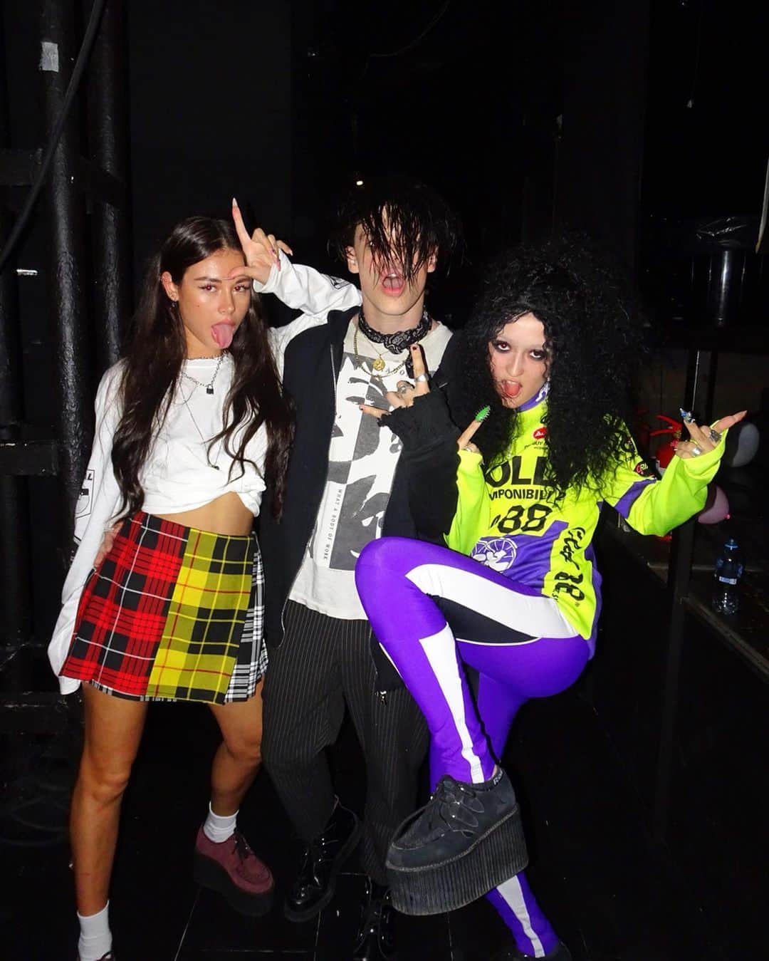 Diana Melisonさんのインスタグラム写真 - (Diana MelisonInstagram)「F*cking crazy @yungblud 🖤 With love for @undergroundengland 🖤🖤🖤」8月31日 22時34分 - di_melison