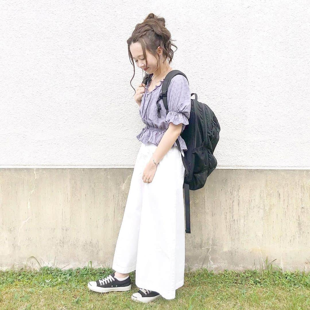 haruさんのインスタグラム写真 - (haruInstagram)「ㅤㅤㅤㅤㅤㅤㅤㅤㅤㅤㅤㅤㅤ ㅤㅤㅤㅤㅤㅤㅤㅤㅤㅤㅤㅤㅤ ㅤㅤㅤㅤㅤㅤㅤㅤㅤㅤㅤㅤㅤ #ootd ㅤㅤㅤㅤㅤㅤㅤㅤㅤㅤㅤㅤㅤ WEARに載せたけどインスタに載せるの忘れてました🙇‍♀️💦 すみません(´°̥̥̥﹏°̥̥̥｀)💭 ㅤㅤㅤㅤㅤㅤㅤㅤㅤㅤㅤㅤㅤ ブルー×ホワイトの組み合わせ☺💙！ 爽やかな感じのコーデでした✨ ㅤㅤㅤㅤㅤㅤㅤㅤㅤㅤㅤㅤㅤ ❤︎ tops : #grl ❤︎ skirt : #グレイル ❤︎ bag : #arcteryx ㅤㅤㅤㅤㅤㅤㅤㅤㅤㅤㅤㅤㅤ 8月もたくさん見てくださりありがとうございました🥰！ ㅤㅤㅤㅤㅤㅤㅤㅤㅤㅤㅤㅤㅤ 9月もまたよろしくお願い致します🙇‍♀️💓 ㅤㅤㅤㅤㅤㅤㅤㅤㅤㅤㅤㅤㅤ #グレイル#プチプラ#低身長コーデ#プチプラコーデ @grl_official  #おだんごおはる#harucd ㅤㅤㅤㅤㅤㅤㅤㅤㅤㅤㅤㅤ」8月31日 22時36分 - __haru3