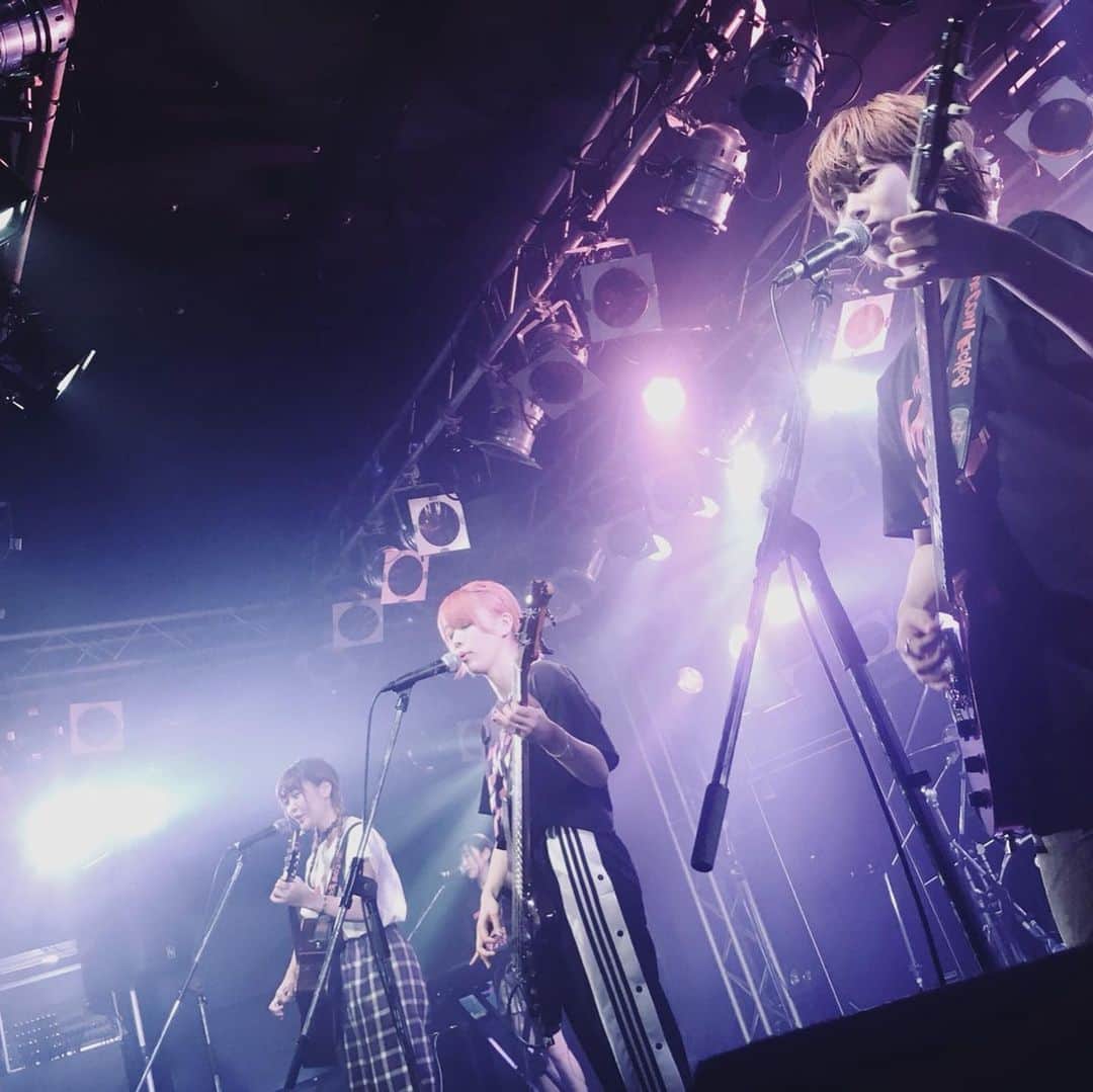 ザ・コインロッカーズのインスタグラム：「20190828 Nagoya ell. FITS ALL #コインロッカーズ #コイロカ #コイロカ桜 #泉真凛 #カヨン #後藤理花 #髙橋美紗稀 #早坂つむぎ #福田瑠佳 #桜なんか嫌いだ #コイロカLIVE行ってみた」