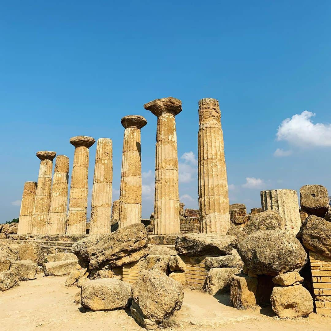 ミロスラヴァ・デュマさんのインスタグラム写真 - (ミロスラヴァ・デュマInstagram)「Valley of Temples, 5th century, BC」8月31日 22時58分 - miraduma