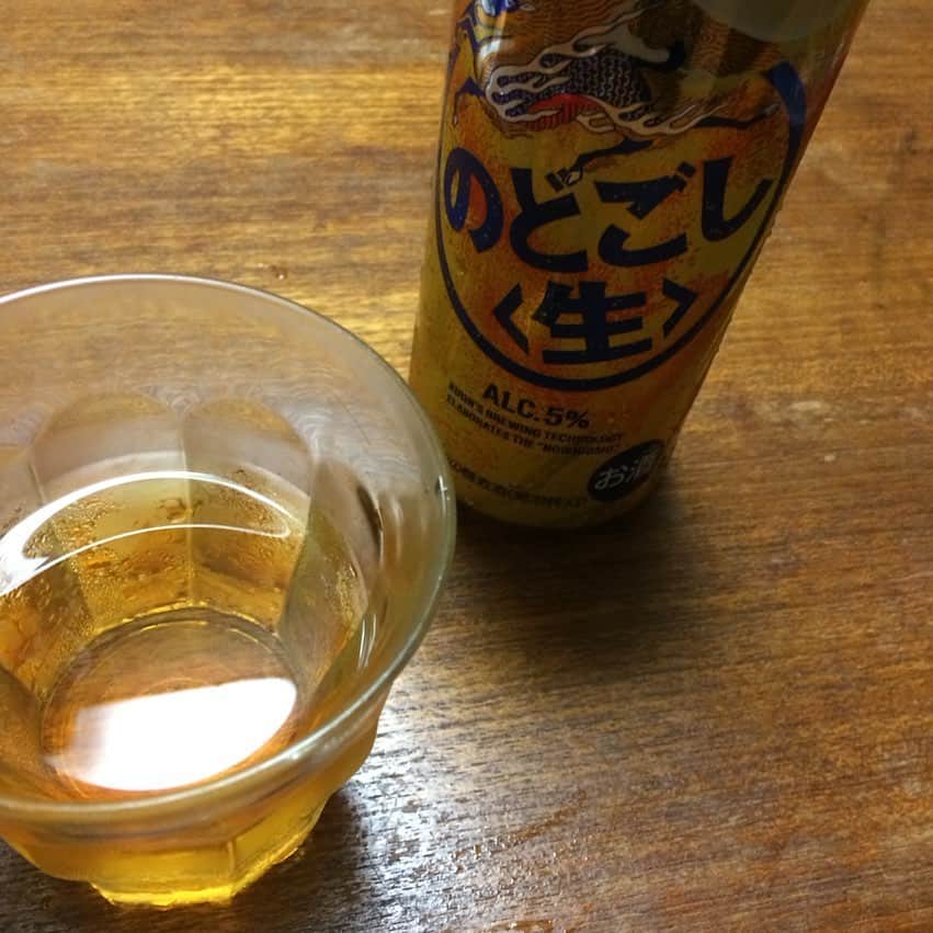 金剛地武志のインスタグラム：「八月の後半を捧げた作品の撮影が終わったので乾杯。さて、バイト探そ。」