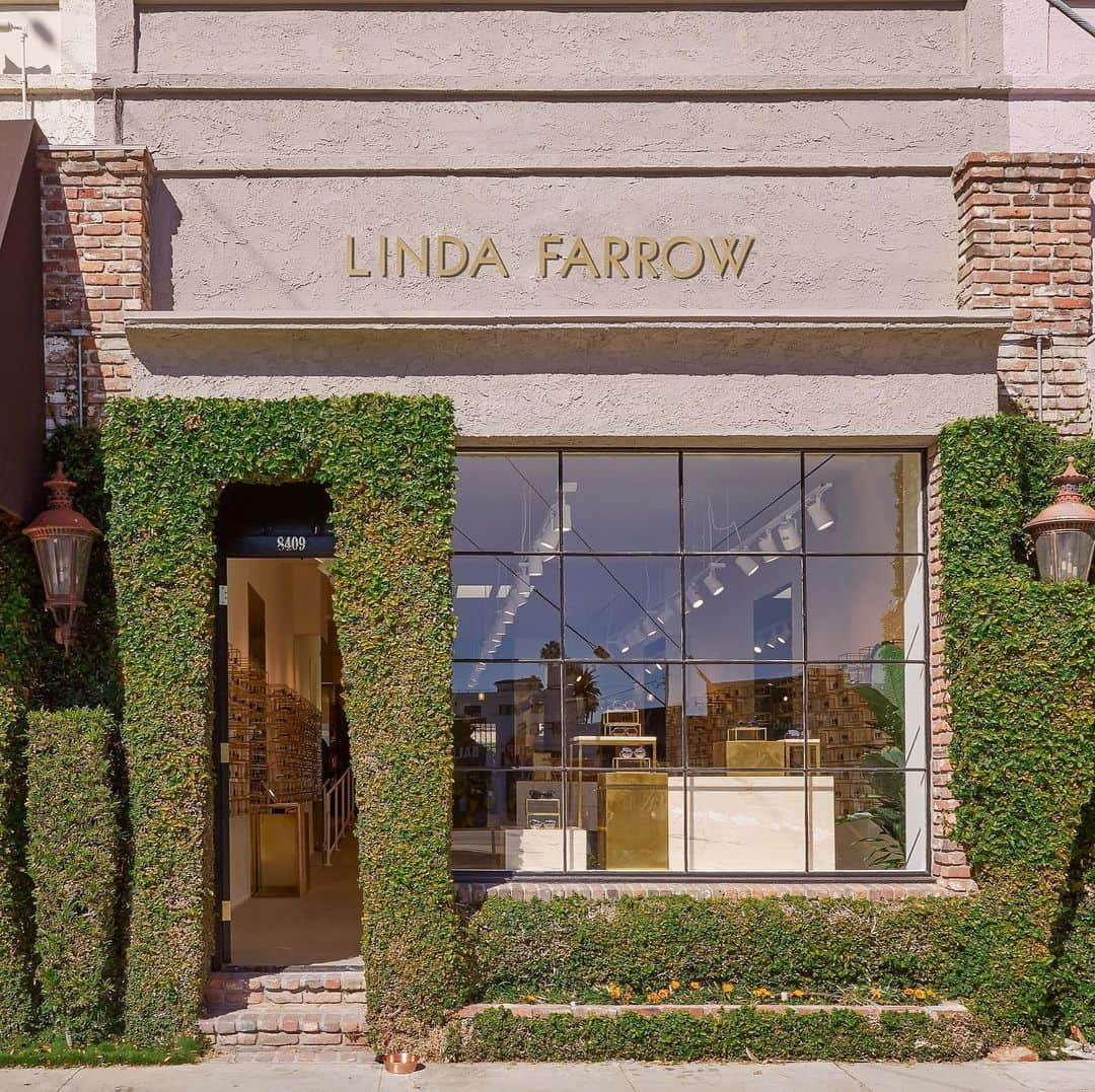 リンダ ファローさんのインスタグラム写真 - (リンダ ファローInstagram)「Hello from our Melrose Place, LA store. Visit us to view our latest collection in store. See more information on our stores via our highlight. #LindaFarrow #LindaFarrowStores」8月31日 23時21分 - lindafarrow