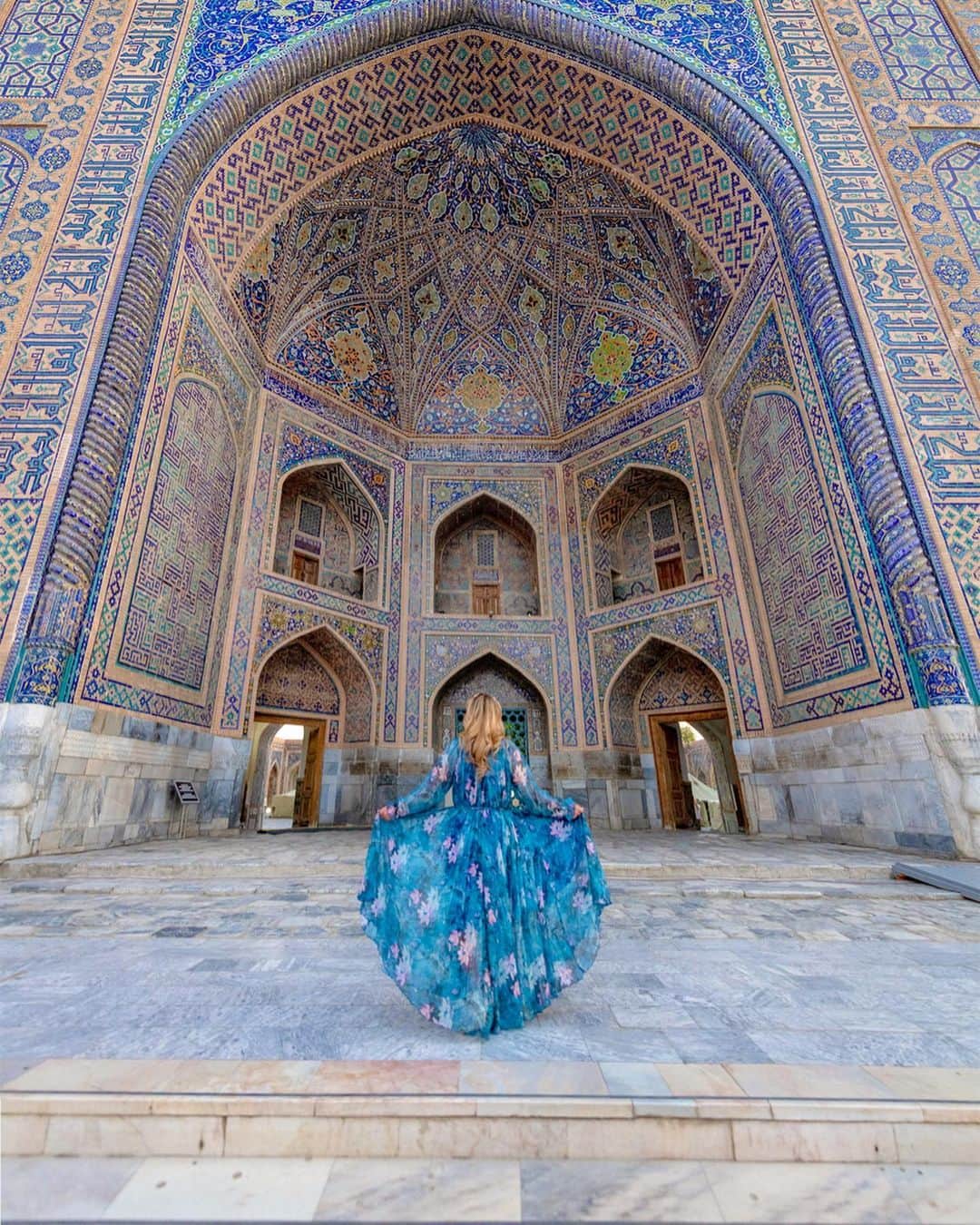 Awesome Wonderful Natureさんのインスタグラム写真 - (Awesome Wonderful NatureInstagram)「Samarkand, Uzbekistan with @worldinfluencerscongress  Photos by @kyrenian & model by @_letstravel_  #wicuzbekistan #visituzbekistan」8月31日 23時16分 - fantastic_earth
