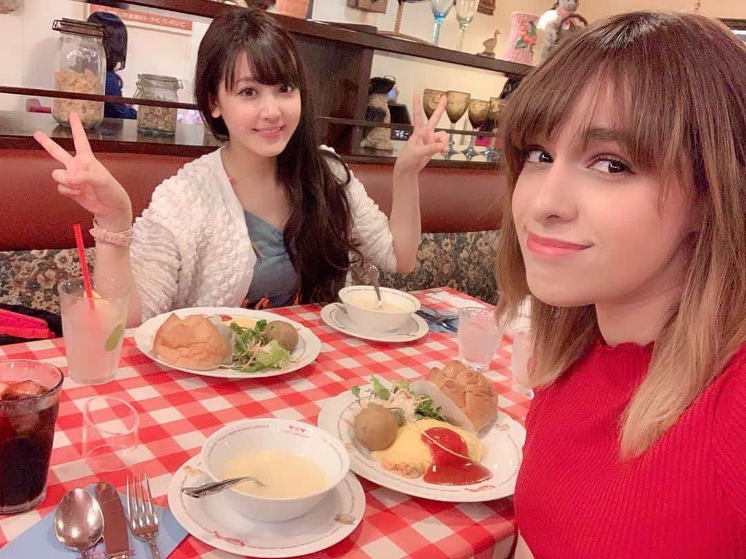 山本ひかるさんのインスタグラム写真 - (山本ひかるInstagram)「ラケルのオムライスめちゃうまま🍳✨💕 パン🥐も美味しい💕 #オムライス#ラケル#rakeru」8月31日 23時42分 - hikaru0228yamamoto