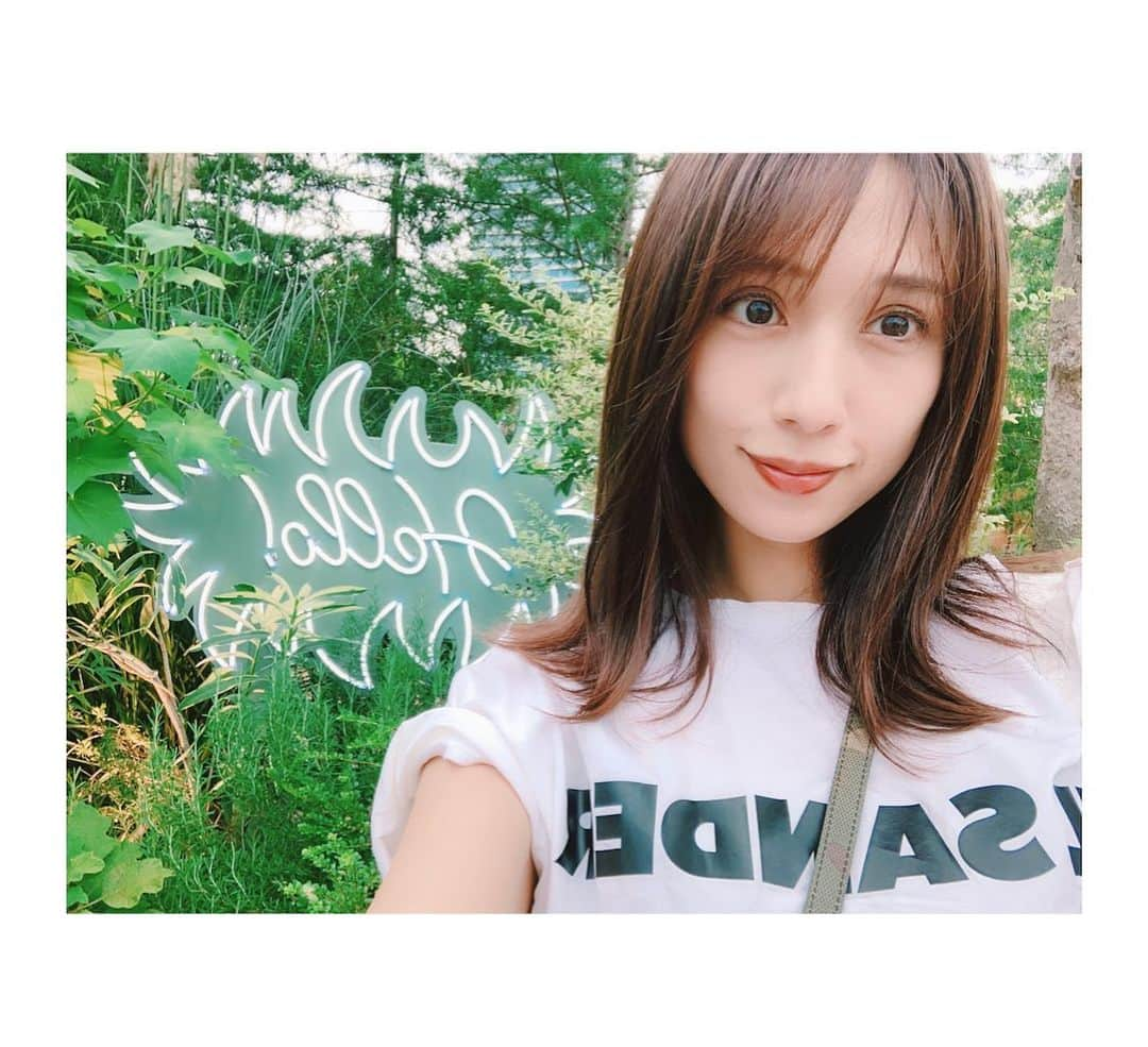 広瀬未花さんのインスタグラム写真 - (広瀬未花Instagram)「今日はとあるセミナーに参加させて頂きました。 ・ 好奇心を忘れてはいけないですね。 今日は多方面でご活躍されている方々のお話が聞けてとても参考になりました。 ・ セミナーの内容よりも、やはり、好奇心こそが一番の自分を動かすエネルギーなのだと実感した良い一日でした。 8月は自分自身と対峙してきて、 見つめ直すための時間を優先的にとれた気がする。。 本もたくさん読めたし、講義もネットや直接色々ときいたけど、最終的に行き着くことは自分の思い描くビジョンは何なのか..ということ。 やはり、それなりに自分の声に耳を傾けていると、忙しない日々の中では気がつかないことに 気がつく瞬間や課題が見えてくるものだなぁと。 良いタイミングだったかな。 ・ 9月も実りある時間を過ごせますように., おやすみ❤️ ・ ・ ・ #今宵も今宵で #ほろ酔いながら思うこと。」8月31日 23時52分 - micahirose