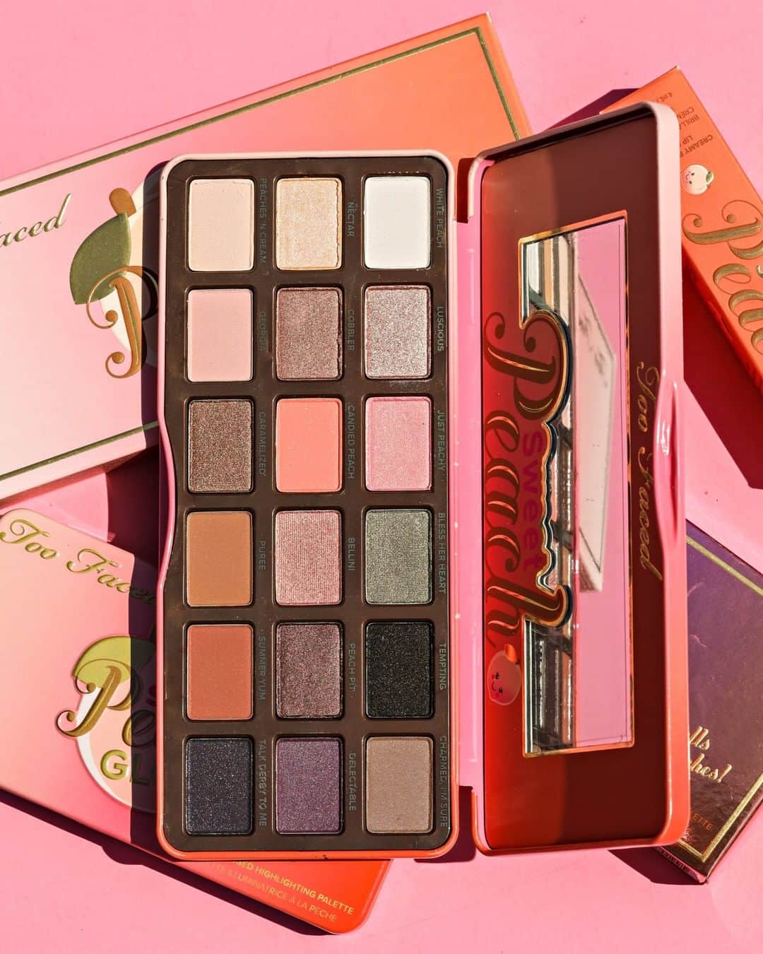 Too Facedさんのインスタグラム写真 - (Too FacedInstagram)「It's time to treat yourself! 🛍️ Shop @sephora’s Labor Day Sale now through 9/2 and get 35% off select Too Faced palettes in store and online! Spoiler alert: our Sweet Peach Eye Shadow Palette is included. 😉 #toofaced」9月1日 0時00分 - toofaced