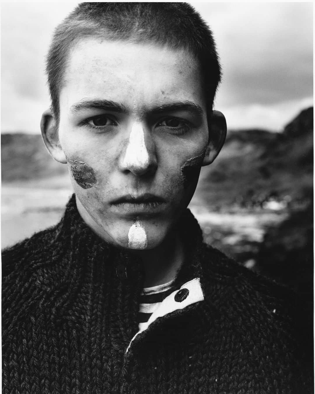 カーター・スミスのインスタグラム：「LORD OF THE FLIES」