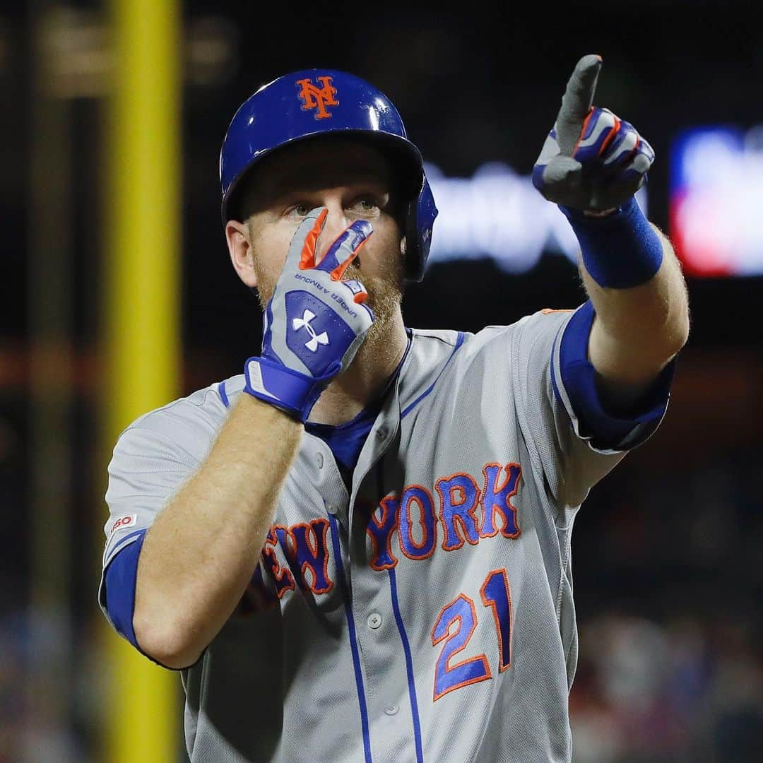 ニューヨーク・メッツさんのインスタグラム写真 - (ニューヨーク・メッツInstagram)「@flavafraz21 went back for seconds and cleaned up nicely. 😋 #LGM」9月1日 0時23分 - mets