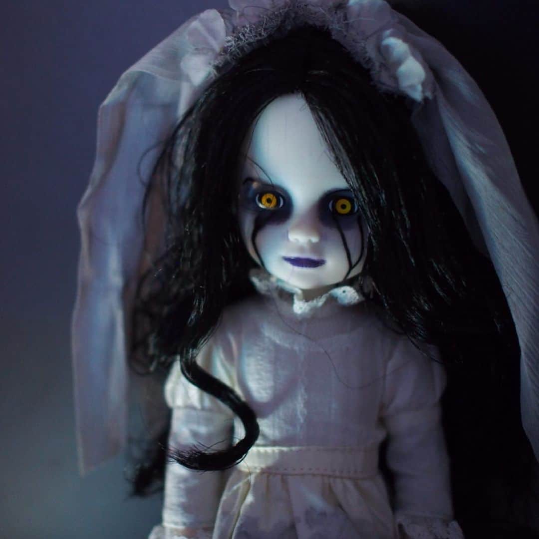 小森高博のインスタグラム：「リビングデッドドールズのヨローナちゃん。 #lallorona #mezco #livingdeaddolls」