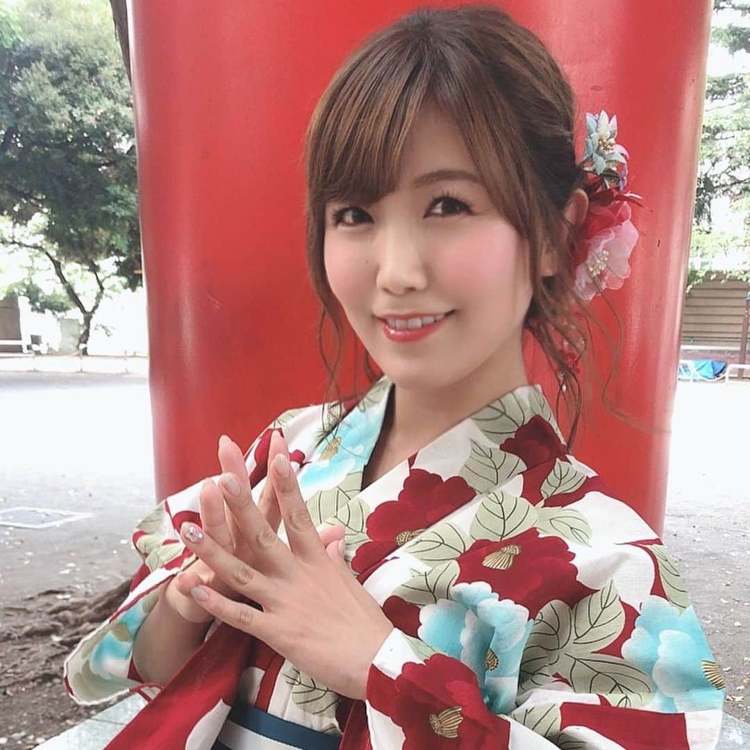 美泉咲 美泉咲さんのインスタグラム写真 - (美泉咲Instagram)「夏ももうすぐ終わるね…🍧🍉 今日から9月！！！ #浴衣 #浴衣女子」9月1日  0時39分 - saki_mizumi