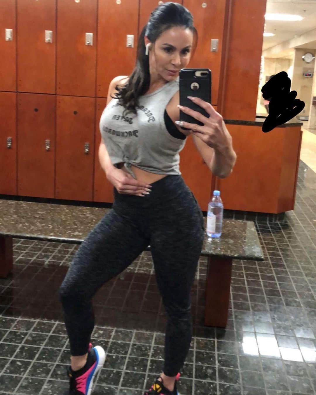 Kendra Lustさんのインスタグラム写真 - (Kendra LustInstagram)「#selfiesaturday #selfie #sexy #gymmotivation #gymflow」9月1日 6時34分 - kendralust