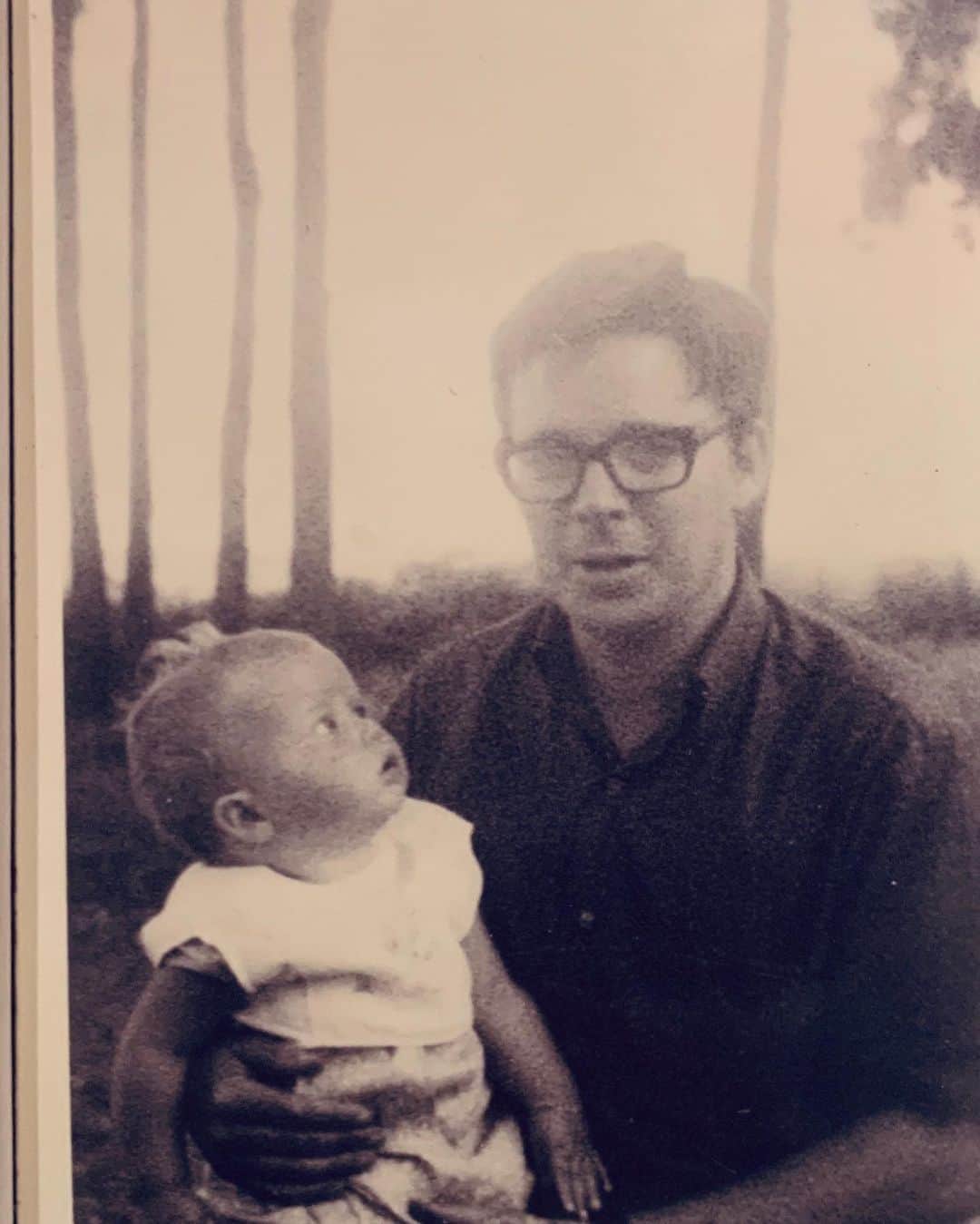 カイリー・ミノーグさんのインスタグラム写真 - (カイリー・ミノーグInstagram)「Always looked up to you Dad, always will! 💖 Happy Father’s Day! #Australia」9月1日 1時15分 - kylieminogue