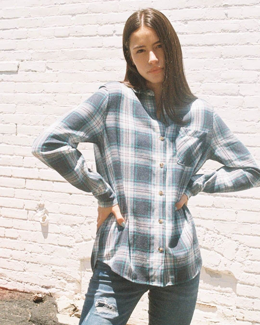 エアロポステールさんのインスタグラム写真 - (エアロポステールInstagram)「Say hello to your new favorite flannel @helenahahn ✨#InAero」9月1日 1時08分 - aeropostale