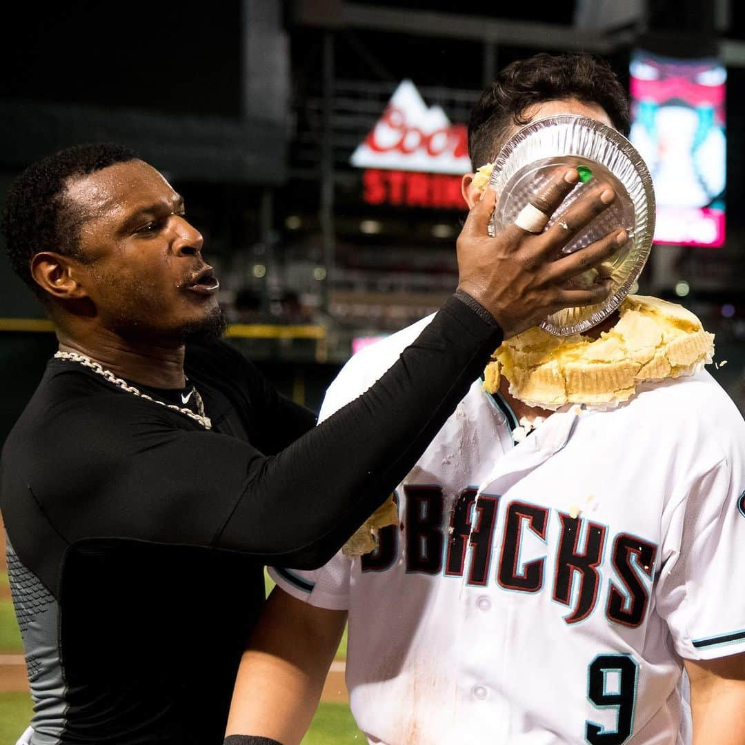 アリゾナ・ダイヤモンドバックスさんのインスタグラム写真 - (アリゾナ・ダイヤモンドバックスInstagram)「First Big League Homer is our personal favorite pie flavor. 😋」9月1日 1時08分 - dbacks