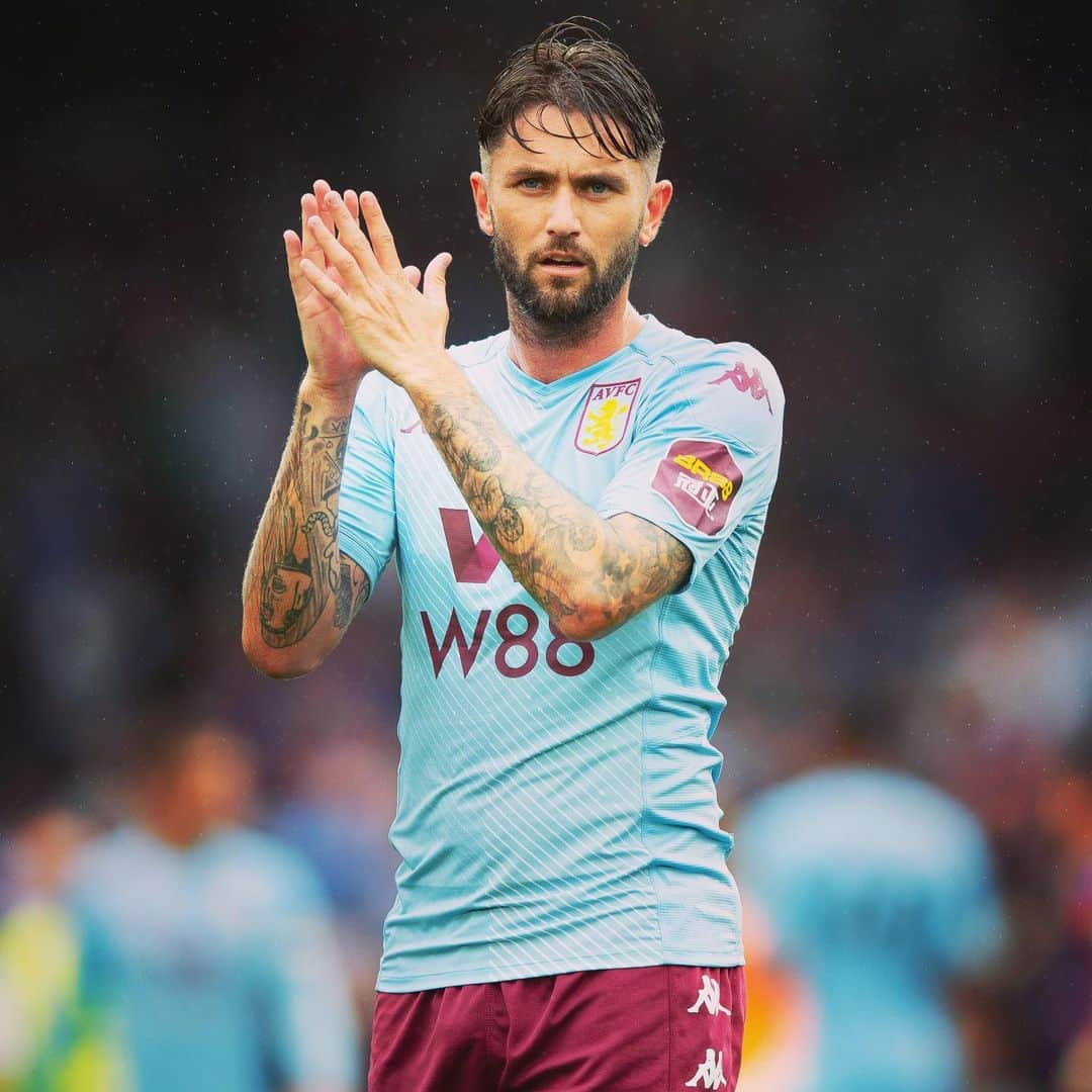 アストン・ヴィラFCさんのインスタグラム写真 - (アストン・ヴィラFCInstagram)「Not our day but thanks for your superb support as always. 👏 . #PL #AVFC」9月1日 1時52分 - avfcofficial