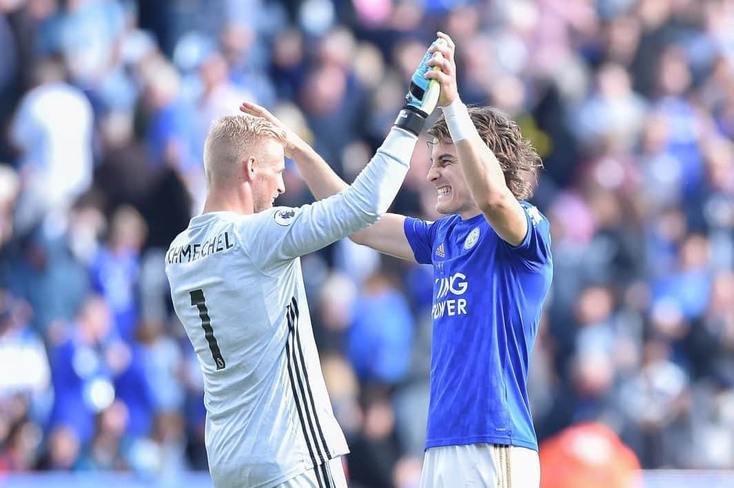 カスパー・シュマイケルさんのインスタグラム写真 - (カスパー・シュマイケルInstagram)「Class from the boys. Very happy 🦊 #LCFC」9月1日 2時32分 - kasperschmeichel