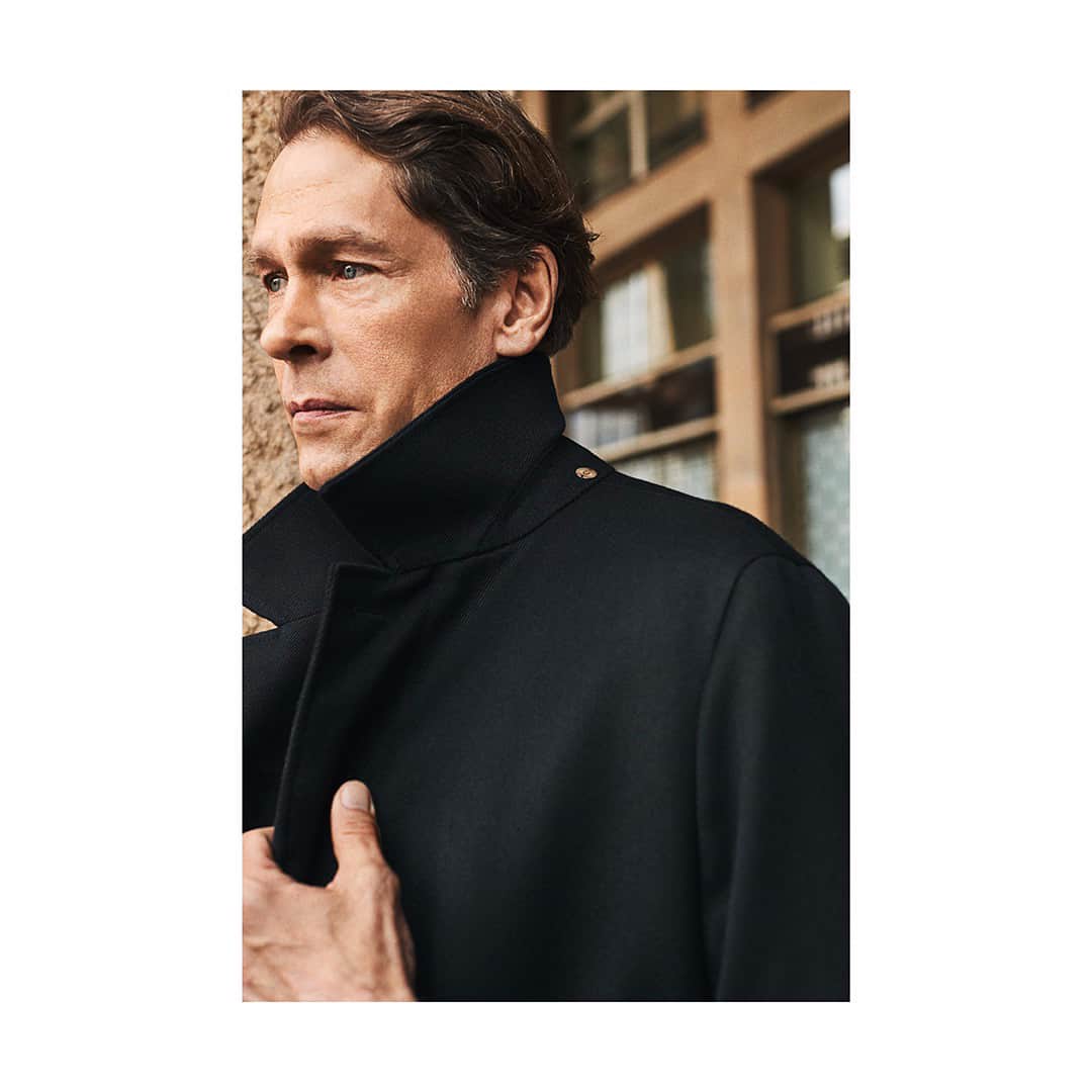 のインスタグラム：「Autumn day dreaming  #CarusoMenswear #AW 19/20」