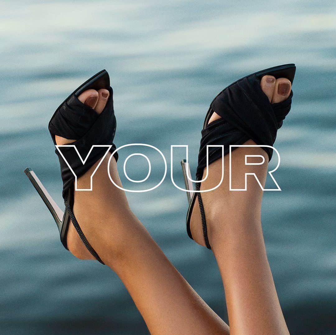 Schutzのインスタグラム：「YOUR NEW MUST-HAVE 🖤 #schutzsummer #unlockyourdreams」