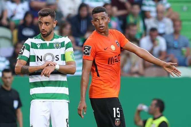アデルラン・サントスのインスタグラム：「O único lugar onde o sucesso vem antes do trabalho é no dicionário.”!!!!!! Ontem foi a vitória do querer do acreditar do trabalho em equipe !! Parabéns a todos!!💚💚💚」