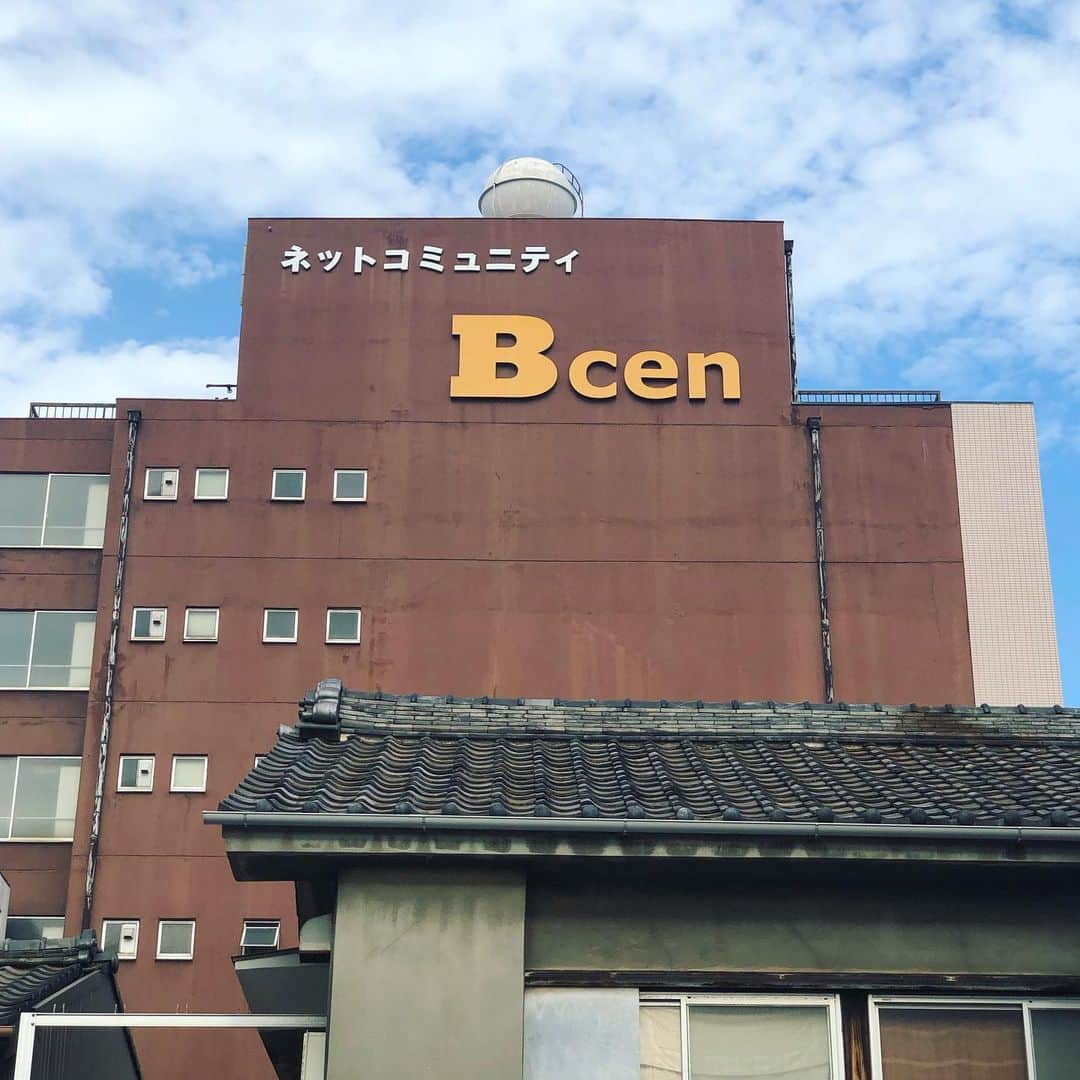 のインスタグラム：「ネットコミュニティ、こんなところにあったのか。」