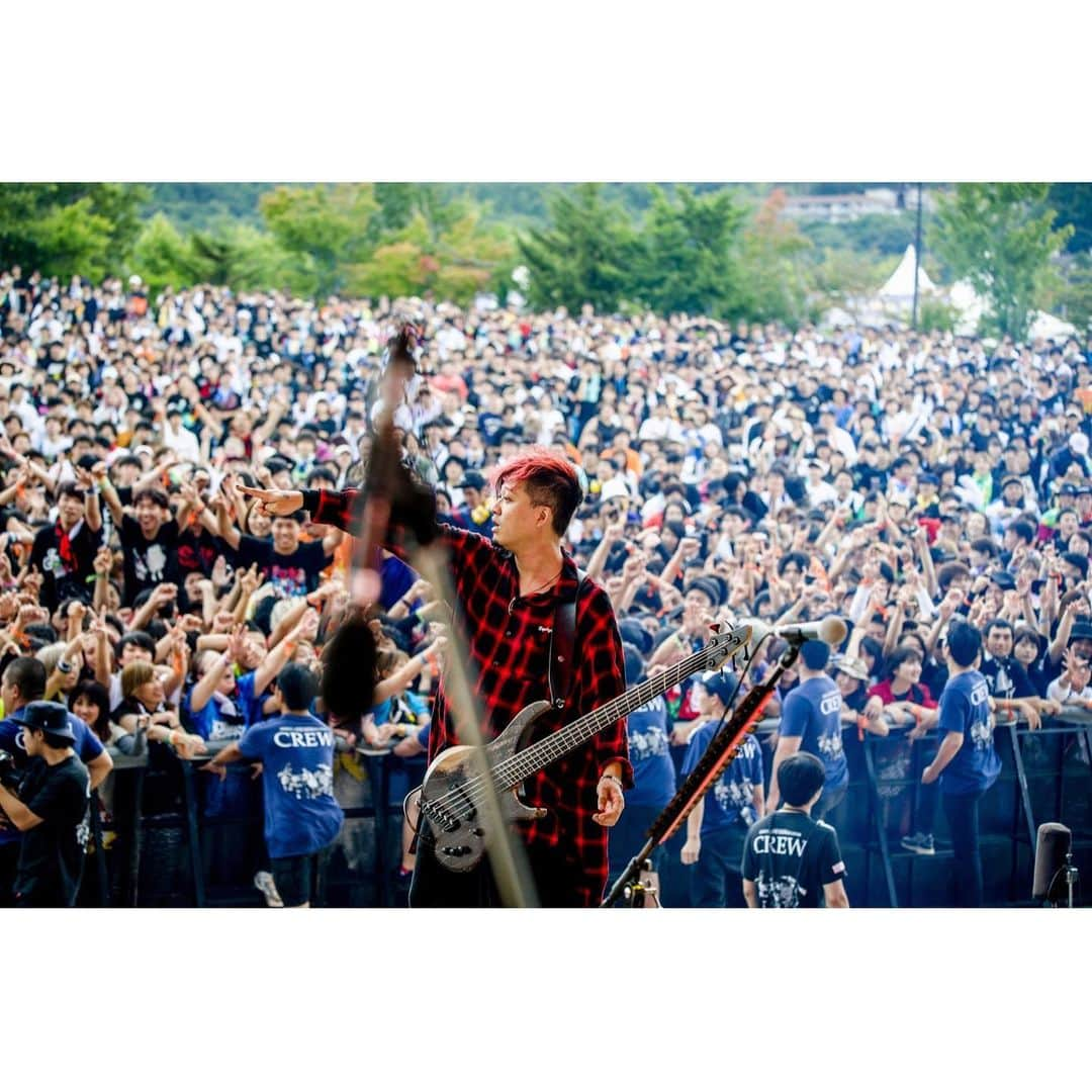 侑威地さんのインスタグラム写真 - (侑威地Instagram)「SWEET LOVE SHOWER 2019@山梨県山中湖交流プラザきらら  photo by @ninjajon  #ラブシャ #rottengraffty」9月1日 14時54分 - yuichi_rotten