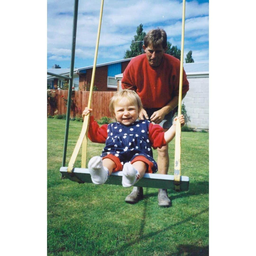 Sophie Pascoeさんのインスタグラム写真 - (Sophie PascoeInstagram)「Happy Father’s Day Dad! Thanks for always pushing and supporting me to follow my dreams in life! Love you! ❤️ #tb #love #fathersday」9月1日 15時17分 - sophpascoe1