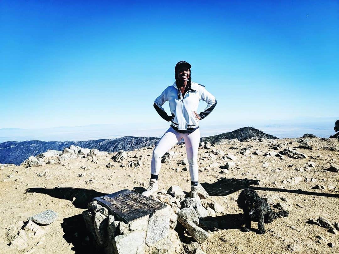 アジャ・ナオミ・キングのインスタグラム：「We’re Tired.」