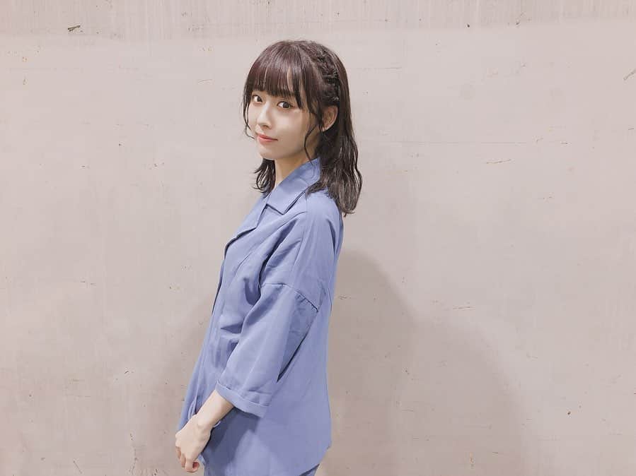 鎌田菜月さんのインスタグラム写真 - (鎌田菜月Instagram)「おはよう9月🍁 横浜での握手会よろしくお願いします 生誕Tシャツしっかりカバンに入れました💓 #gm #blue #setup #j023」9月1日 7時15分 - nacky_k829