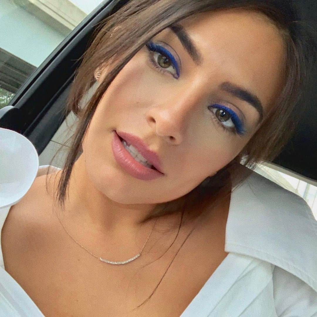 Ana Brenda Contrerasのインスタグラム：「Hola Chicago 💋🤤」