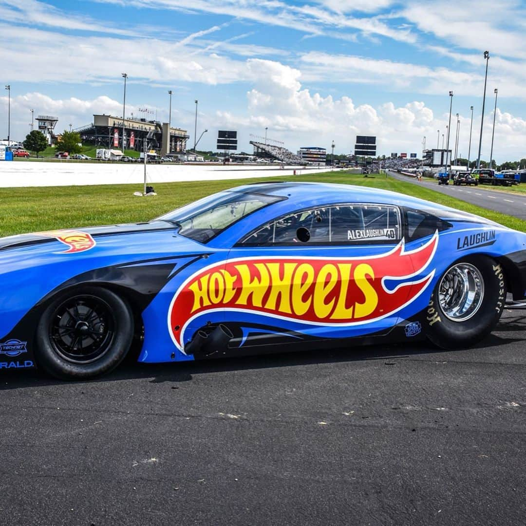 Hot Wheelsさんのインスタグラム写真 - (Hot WheelsInstagram)「Now those are some Hot Wheels! Epic views of @alexlaughlin40’s Pro Mod at the #USNats! 🔥🔥🔥#HotWheels @nhra」9月1日 8時23分 - hotwheelsofficial