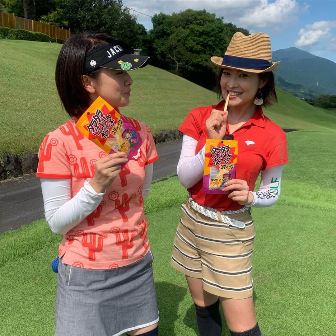 吉田玲奈さんのインスタグラム写真 - (吉田玲奈Instagram)「昨日ははなまるマーケットのコンペ⛳️でした✨ 結果はまたBEAMS GOLF BLOGで😉  #はなまるコンペ #はなまるマーケット #TBS #タラタラしてんじゃねーよ #ゴルフ女子 #beamsgolf  #beamsgolfブロガー #夏ゴルフ #氷嚢 #ゴルフ #eyevol #bushnellgolf  #石山愛子 ちゃん#reinagolf」9月1日 8時43分 - reina.yoshida.ciel.1218