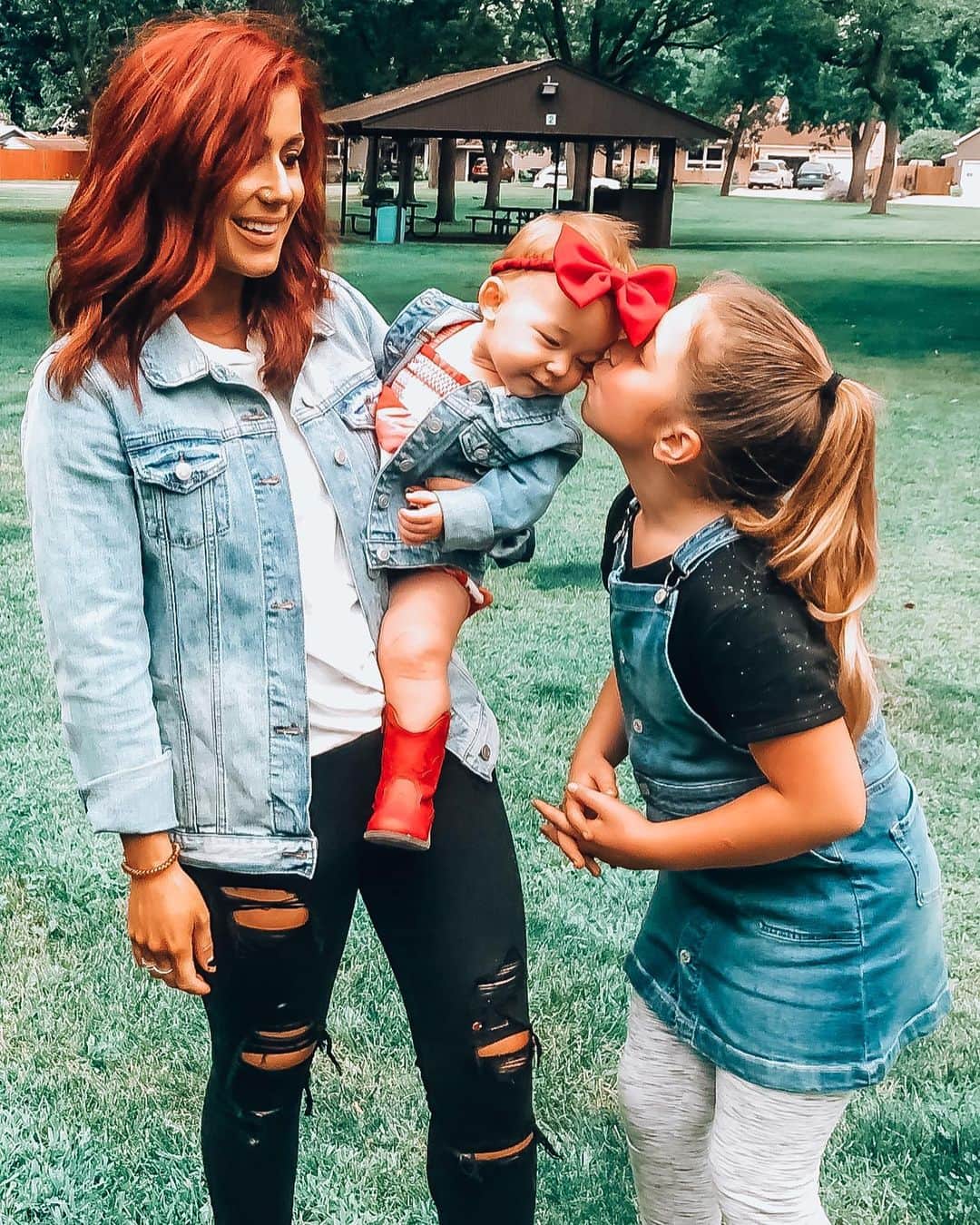 Chelsea Houskaさんのインスタグラム写真 - (Chelsea HouskaInstagram)「Celebrated Layne’s birthday today with some friends and family! 🍓❤️」9月1日 8時47分 - chelseahouska