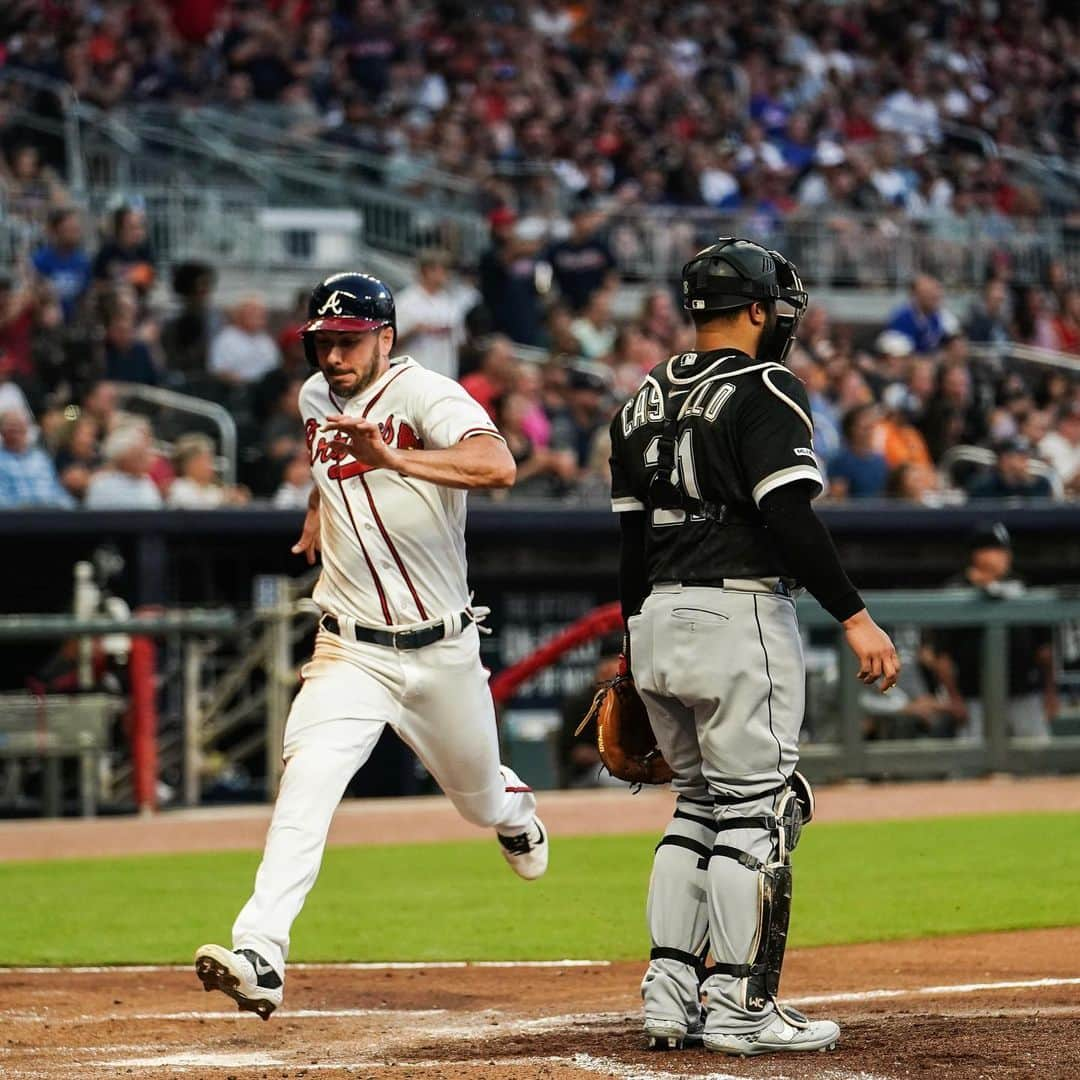 アトランタ・ブレーブスさんのインスタグラム写真 - (アトランタ・ブレーブスInstagram)「The Light Chop debuted in the 1st inning.」9月1日 9時42分 - braves