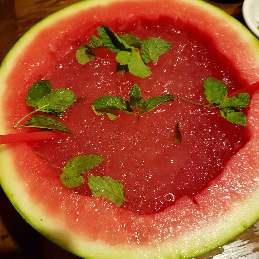 インゴさんのインスタグラム写真 - (インゴInstagram)「Huge watermelon Cocktail😄😋👍」9月1日 9時51分 - ingokourosh