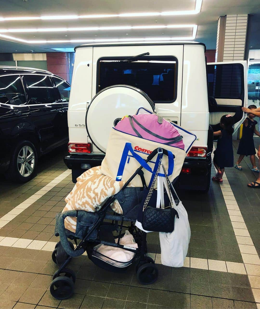 のインスタグラム：「夏休み最後のお出かけ🎣 #今日も運転手」