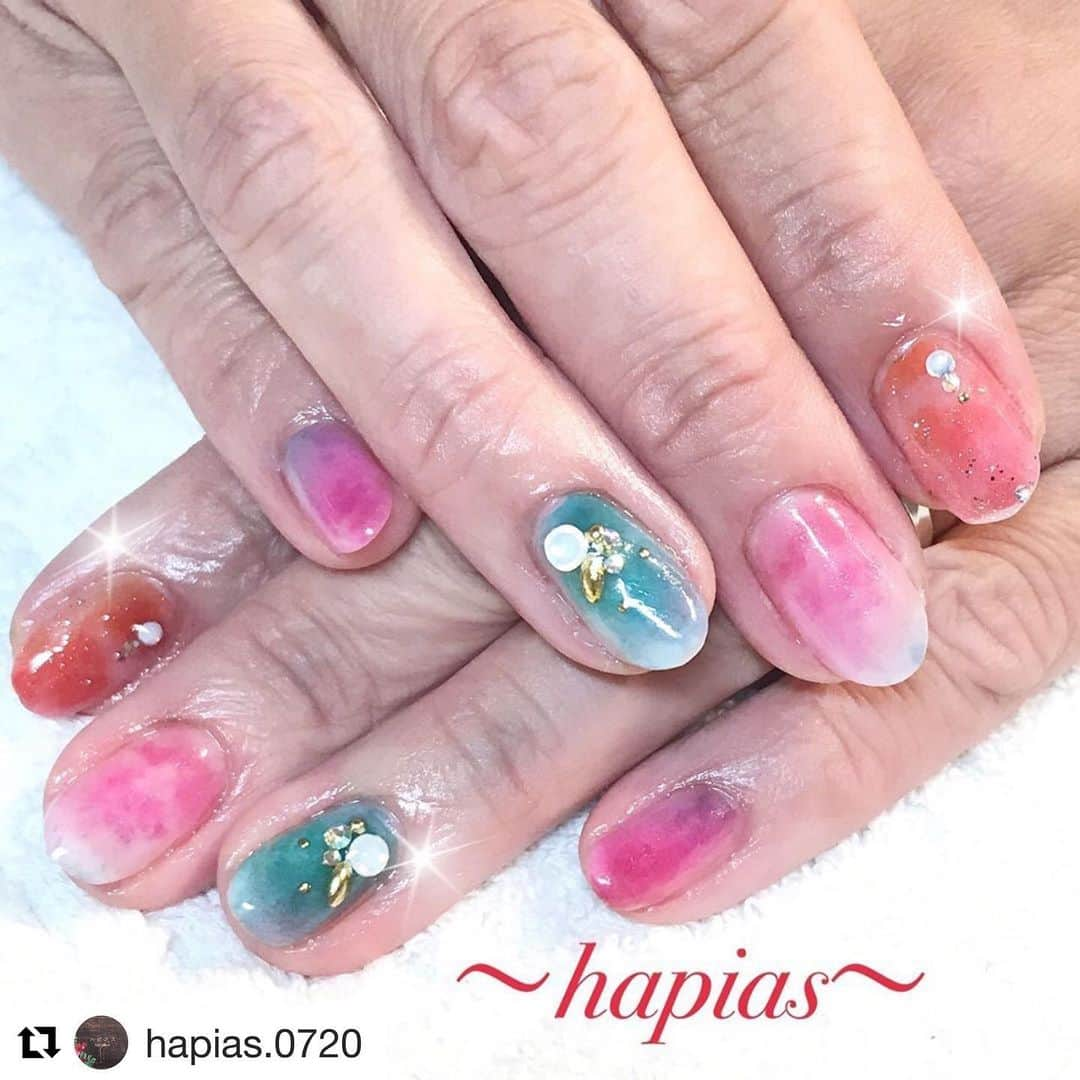 ネイルスタンド　ツメコさんのインスタグラム写真 - (ネイルスタンド　ツメコInstagram)「#Repost @hapias.0720 with @get_repost ・・・ お客様ネイル✨  TUSME.CO❤️ #ツメコ #プリントネイル  #ハピアス#醍醐#ネイルサロン」9月1日 10時24分 - tsume.co